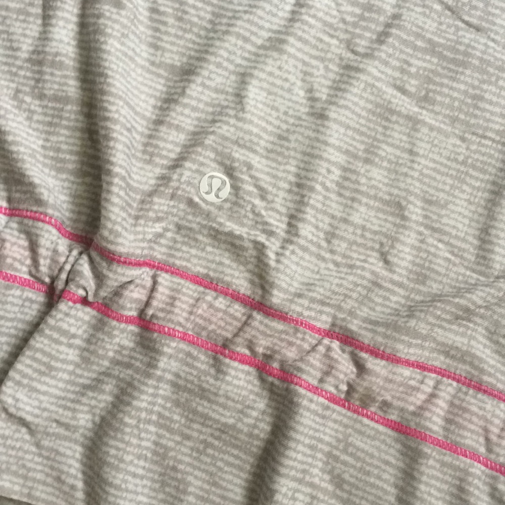 Lululemon circular light weight scarf